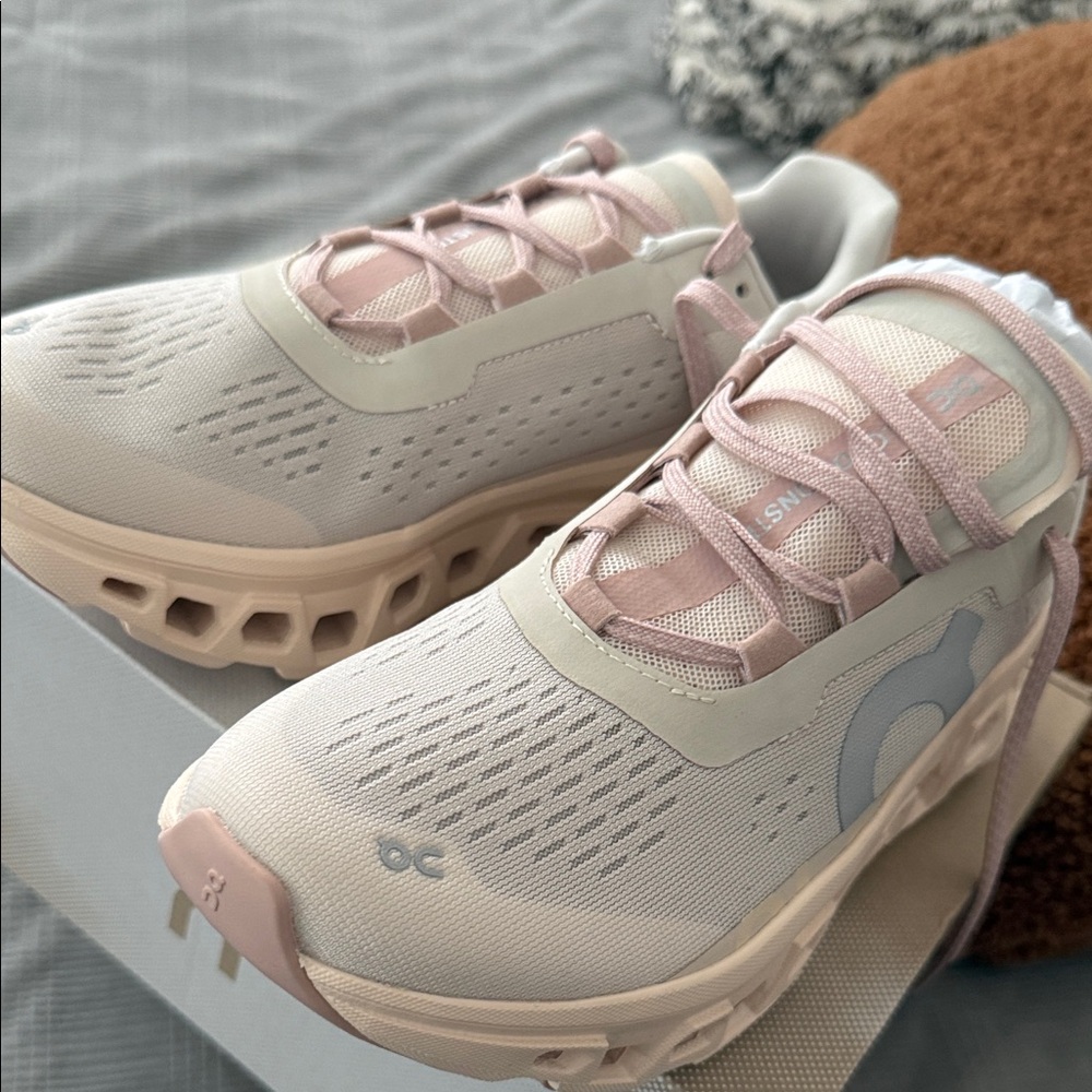 On Running Women’s Athletic Shoes — Blush Pink & Cream